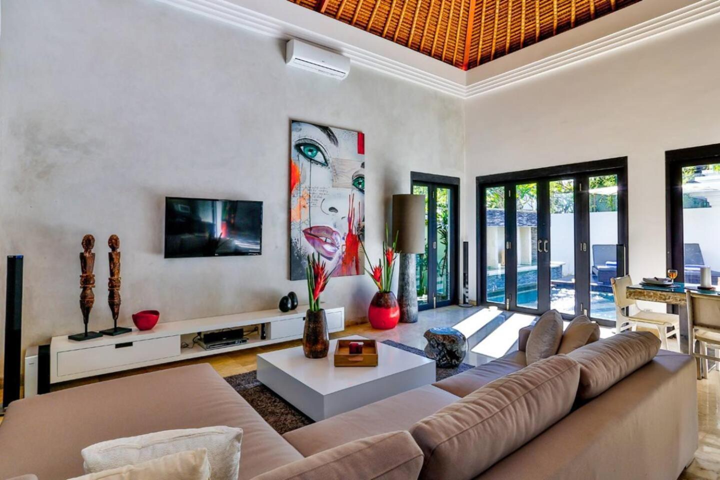 The Residence Seminyak Esterno foto
