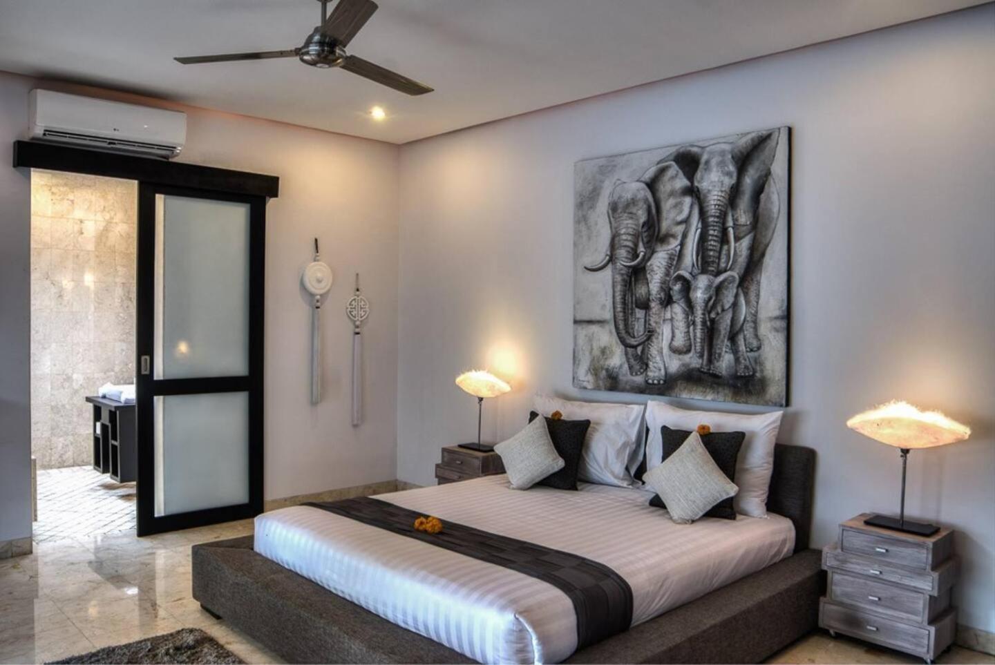The Residence Seminyak Esterno foto