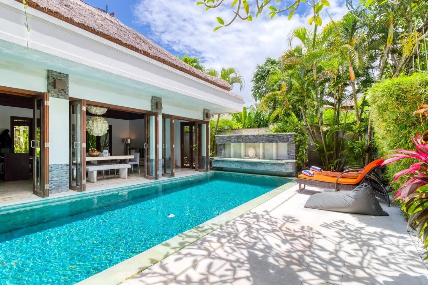 The Residence Seminyak Esterno foto