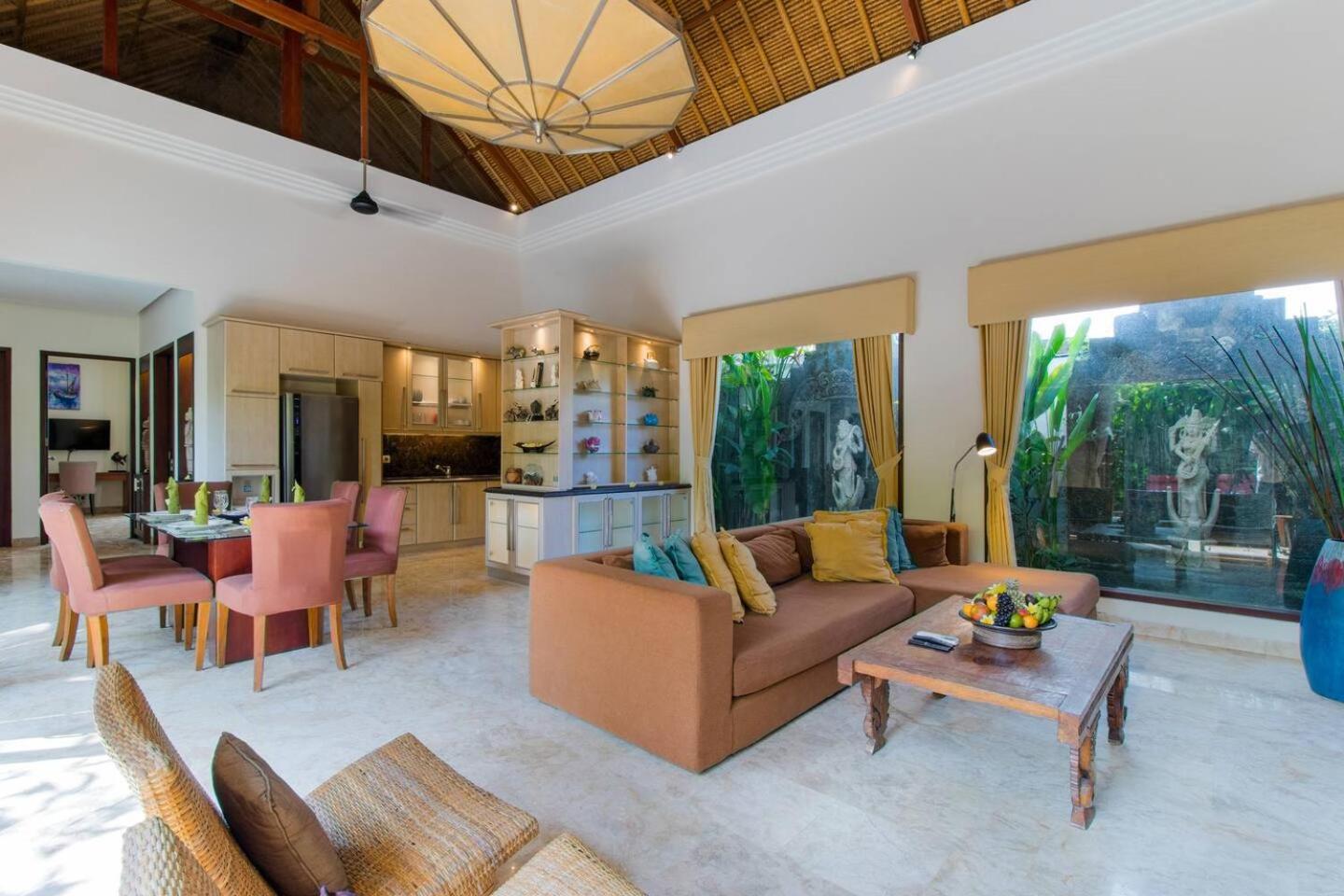 The Residence Seminyak Esterno foto