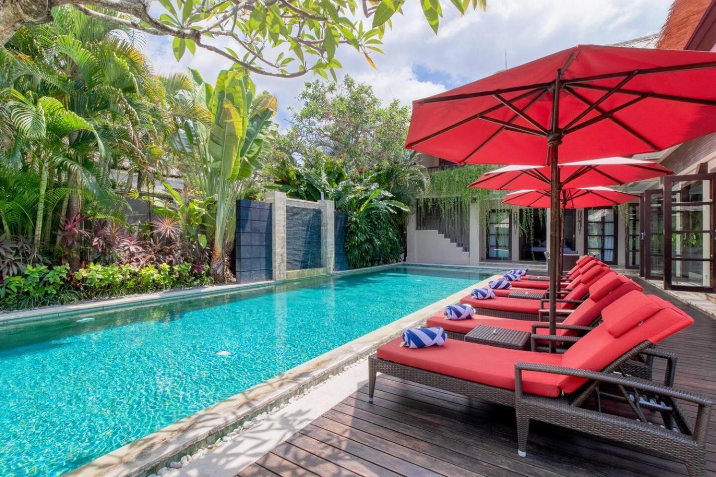 The Residence Seminyak Esterno foto