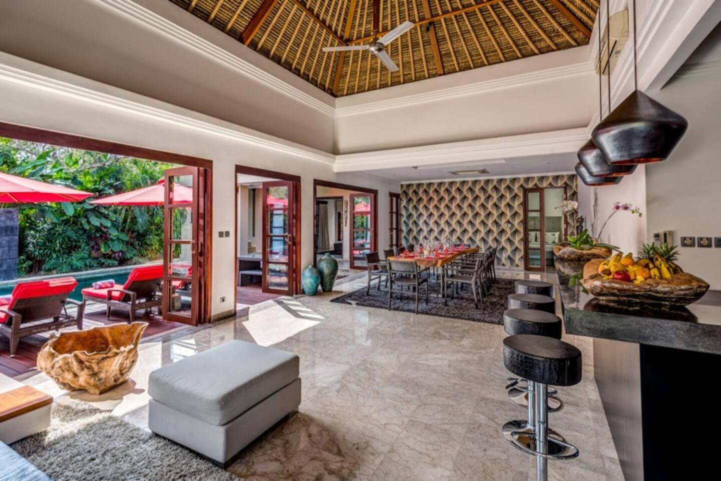 The Residence Seminyak Esterno foto