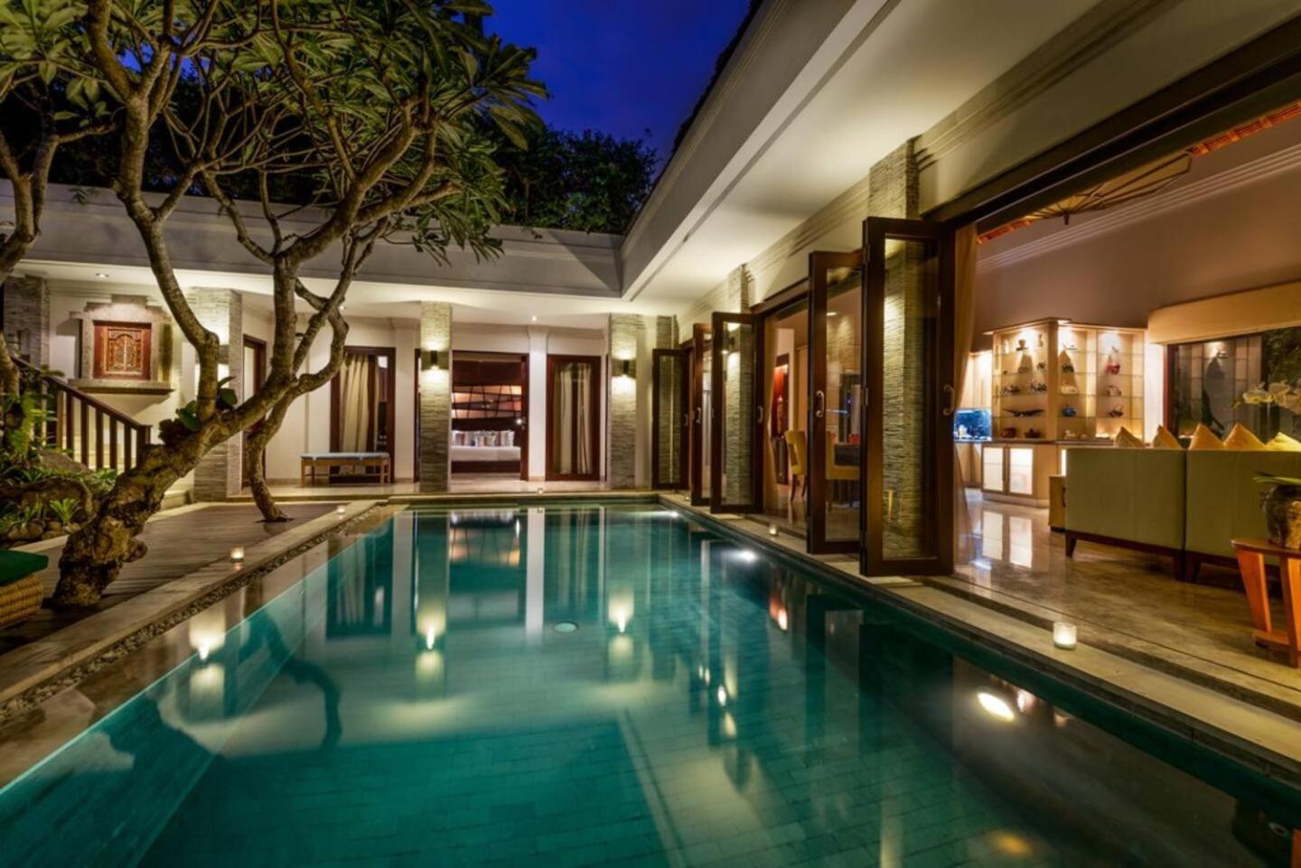 The Residence Seminyak Esterno foto