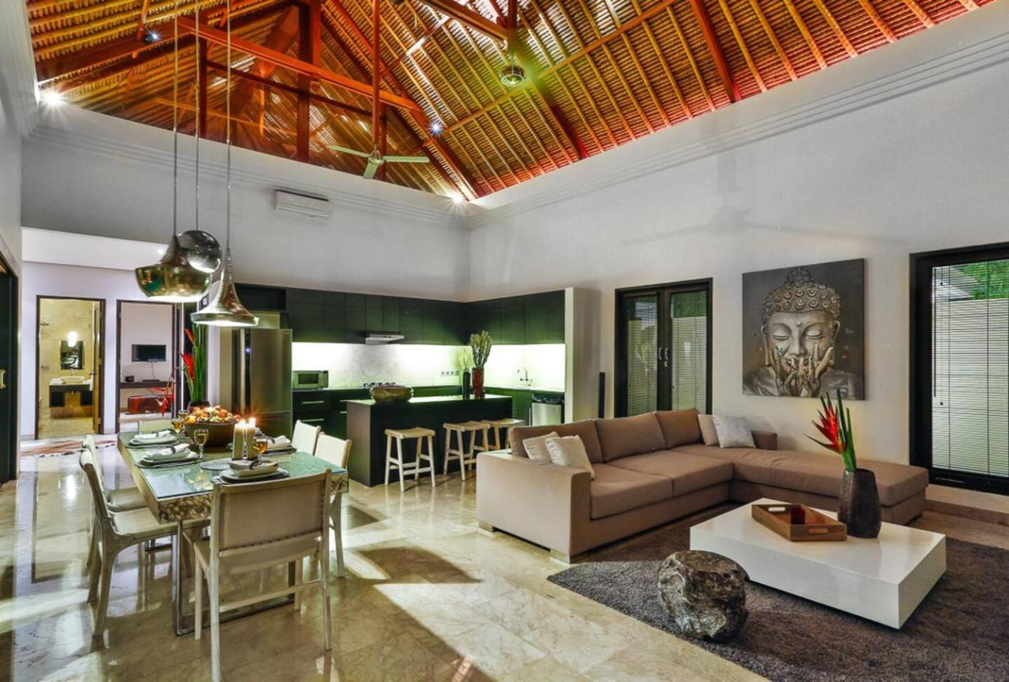 The Residence Seminyak Esterno foto