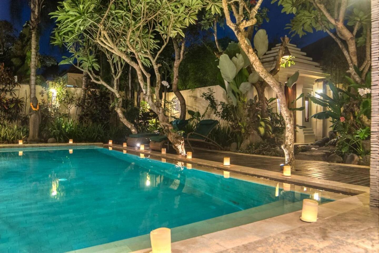 The Residence Seminyak Esterno foto